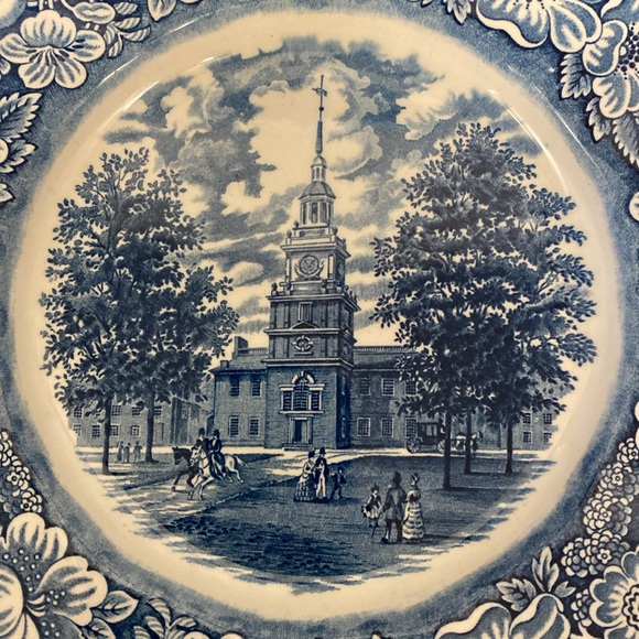 Stafforshire Liberty blue independence hall plate - Picture 2 of 5